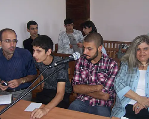 ՀԱԿ-ի ակտիվիստների դատավարության ընթացքում փորձում են համատեղել անհամատեղելին