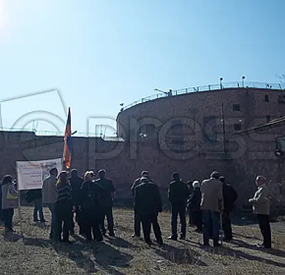 Ինչու պատգամավորներին թույլ չեն տալիս մտնել ՔԿՀ. պարզաբանել է ԱՆ խոսնակը