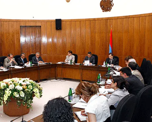 Կառավարությունում քննարկեցին Հյուսիս-Հարավ ճանապարհային միջանցքի հետ կապված հարցեր