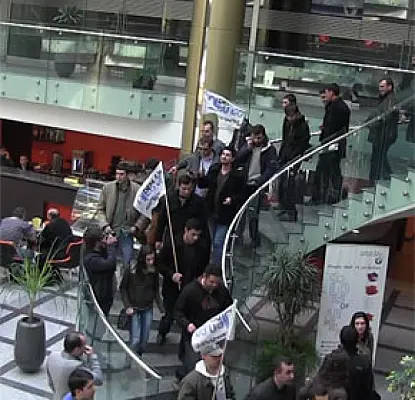 Youth Protesting Funded Pension in Armenia Disrupted Conference (VIDEO)