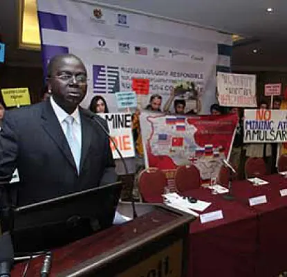 Environmental Activists Disrupt International Mining Conference in Yerevan
