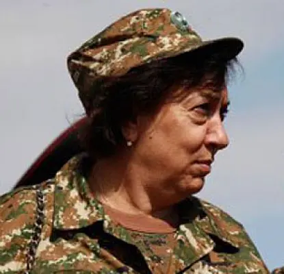 «Ամուսնացրինք»․ Հրանուշ Հակոբյանը «Արի տուն» ծրագրի համար ավել գումար է ուզում
