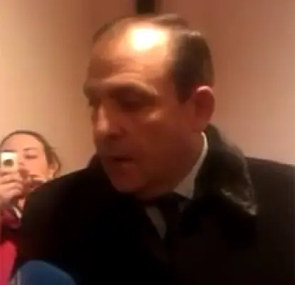 Кто ударил журналиста у Национального Собрания Армении