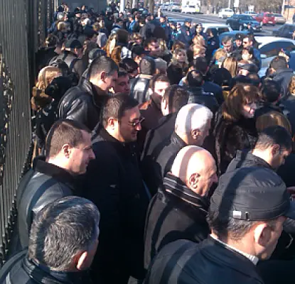 The Government’s Decision Not Sufficient; Entrepreneurs Continue to Protest