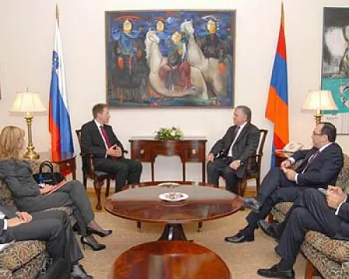 Հայաստանի և Սլովենիայի ԱԳ ղեկավարները զրուցել են Հայաստան –ԵՄ հարաբերությունների մասին