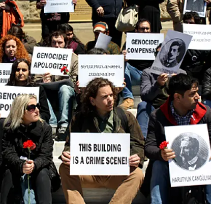 Demonstrators in Istanbul Recreate the Path of Armenian Intellectuals Killed in 1915 (PHOTO, VIDEO)