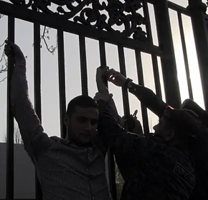 Supporters of Political Prisoners Detained in Yerevan (Video)