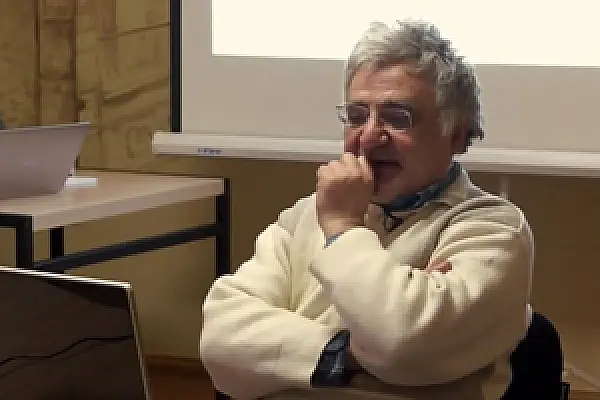 Ին՞չ է քաղաքական արվեստը. Վարդան Ջալոյան