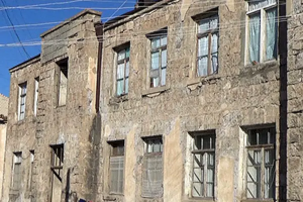 Armenian Villagers Told to Wait Indefinitely for New Houses
