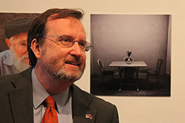 U.S. Ambassador Calls for Tougher Action by Armenia's Government to End Corruption