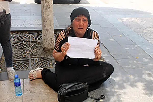 Disabled Soldier’s Mother Starts Sit-In Outside Government Offices