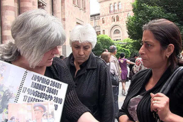 Mother of Conscript Asks to Address Son’s Health Issues