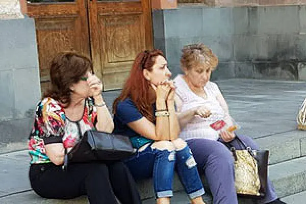 Тянуть, пока не умрут все беженцы