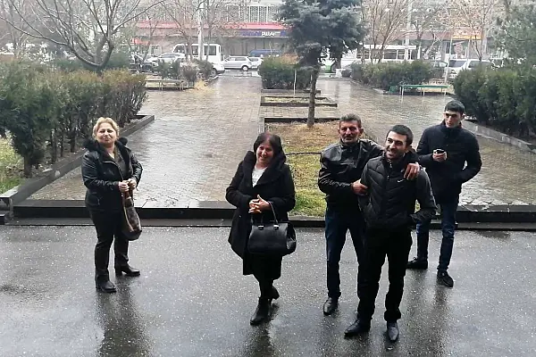 Prisoner Freed from the Court Hearing