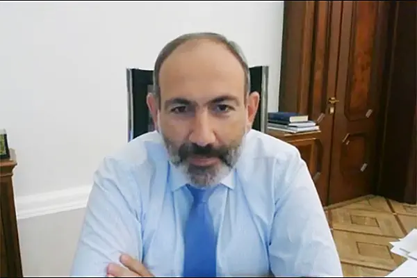Փաշինյանը՝ Չարենցին վառելու մասին