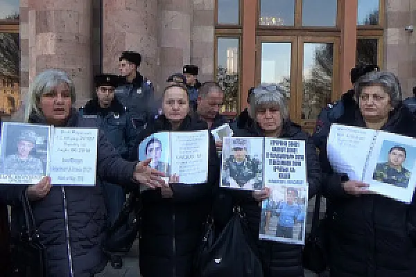 Եթե այսպես շարունակվի, թող բանակ չլինի