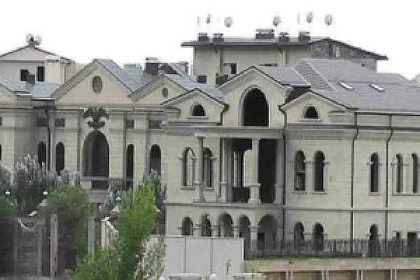 Կառավարությունը կզբաղվի նախկին պաշտոնյաների կողմից ապօրինի օտարված տարածքներով