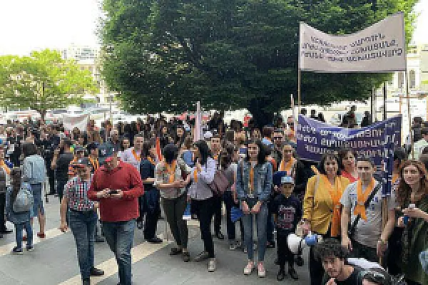 Չմոռանանք, թե ով է ստեղծում հանրային բարիքը․ Մայիսի 1-ը զրկվեց փողոցից