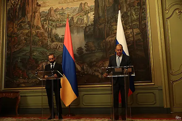 Գերիներ, քարտեզներ, պայմանագիր․ Լավրովին հանդիպեց Միրզոյանը