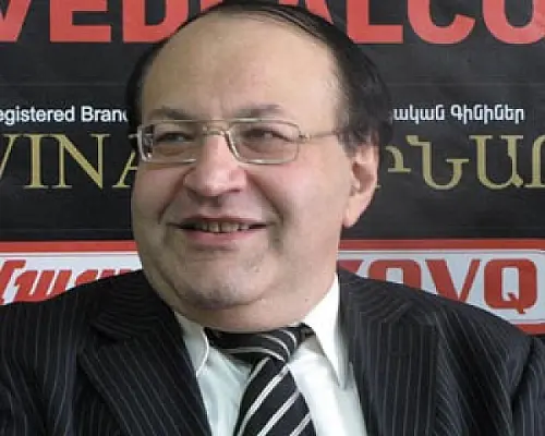 «Կզարանից» հետո «անասուններ». Հմայակ Հովհաննիսյանը ուղիղ և փոխաբերական իմաստների մասին