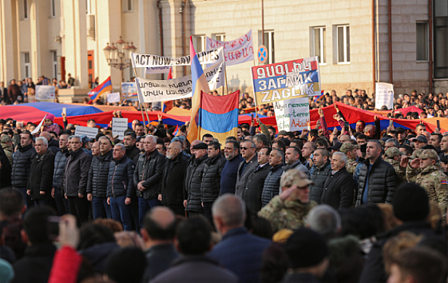 Кровь и пот: что предлагают арцахцам