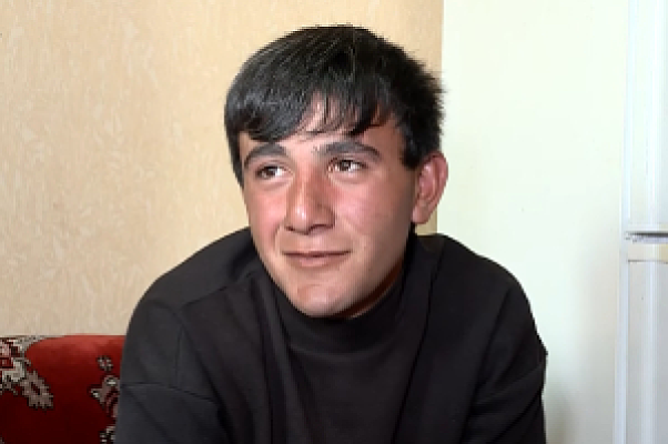 Անառողջ պատանուն տանում են բանակ