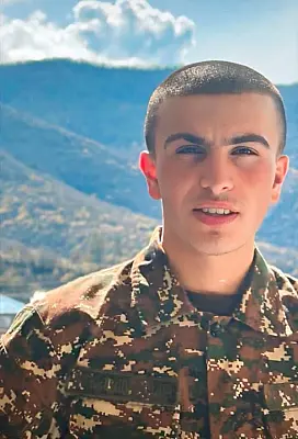 21-летний армянский военнослужащий скончался от пневмонии. У семьи есть вопросы
