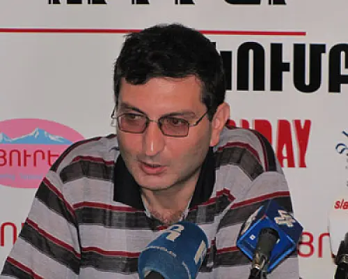 Sargsyan will Do the Same that Oskanian Does: Opinion