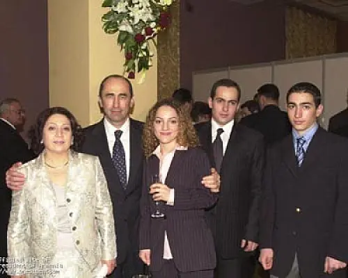 Քոչարյանի ընտանիքի դատական հայցը օրաթերթի խմբագիրը որակել է որպես քաղաքական հետապնդում