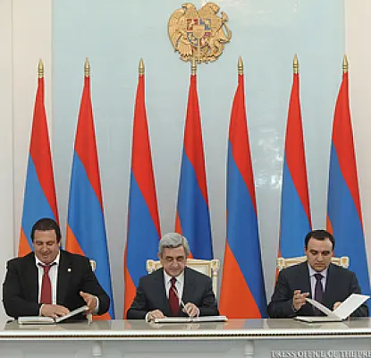 'This is Like Spitting on People's Faces': Armenian MP on Coalition Declaration