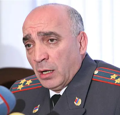 Опальный полицейский не сбежал из Армении и проходит по делу в качестве свидетеля