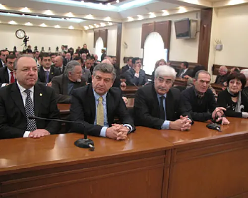 «Ինչո՞ւ պետք է դեմ լինեինք». ԲՀԿ-ականը միակ թեկնածուի դեպքում թափանցիկ ընտրություններ է արձանագրում