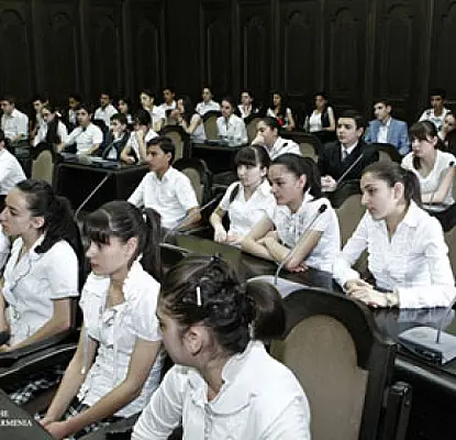 Վարչապետը հիշել է իր ուսանողական տարիների խնդիրները