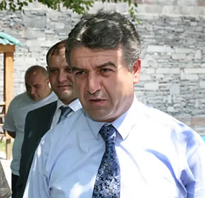 Քաղաքապետարանը սպառնում է ջնջել Կարեն Կարապետյանի էջը Facebook-ից