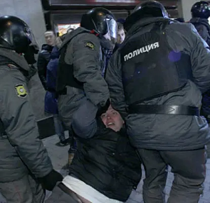 «Путинское большинство» расслаивается по египетскому сценарию (ВИДЕО)
