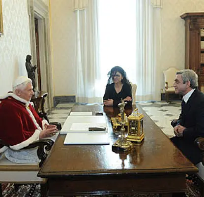 «Շնորհակալություն Վատիկանին». Սերժ Սարգսյանը հանդիպեց Հռոմի պապի հետ