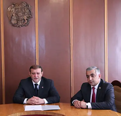 Տարոն Մարգարյանը ներկայացրել է Նոր Նորք վարչական շրջանի նոր ղեկավարին