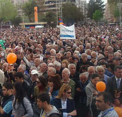 «Ով ուզում է ինտերնետում սերիալ նայել, գնացեք...». Րաֆֆի Հովհաննիսյան (ՏԵՍԱՆՅՈՒԹ)
