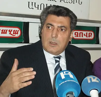 Երդման օրը տոն չդարձավ, մարդկանց հրապարակ են բերում կեղծիքները. Դեմիրճյան