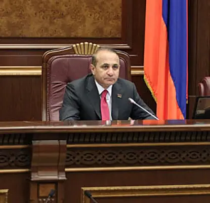Զարուհի Փոստանջյանի դե՞մ. ԱԺ նախագահը նոր կարգ է ստորագրել