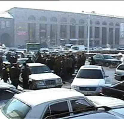 Drivers Protest in Gyumri's Main Square: Police Say, Go Home