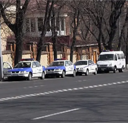 15 Police Officers Protecting the Presidential Palace from 3 Mothers