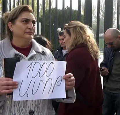 Armenian Government's New Military Benefits Tax Aims to Rip Off Citizens, Protesters Claim