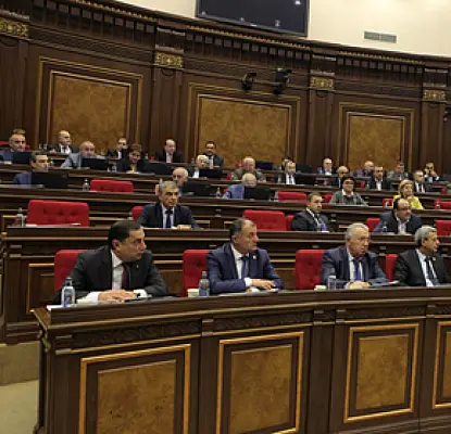 Oppositionist Criticizes Government for Unproportionally High Civil Service Cost