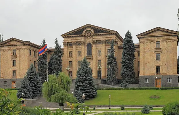 Արտակարգ դրությունը կարանտինով կկտրեն․ ԱԺ-ի որոշումը