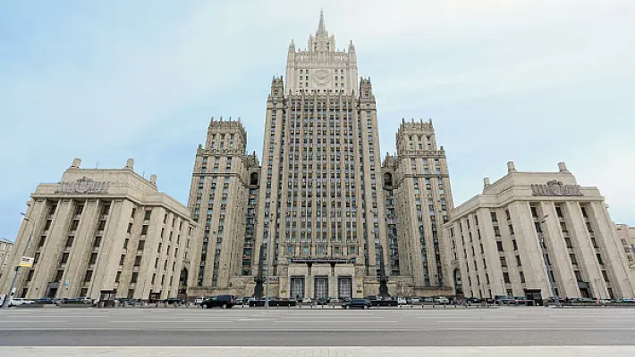 МИД: Москва не претендует на монополию в общении с Ереваном и Баку