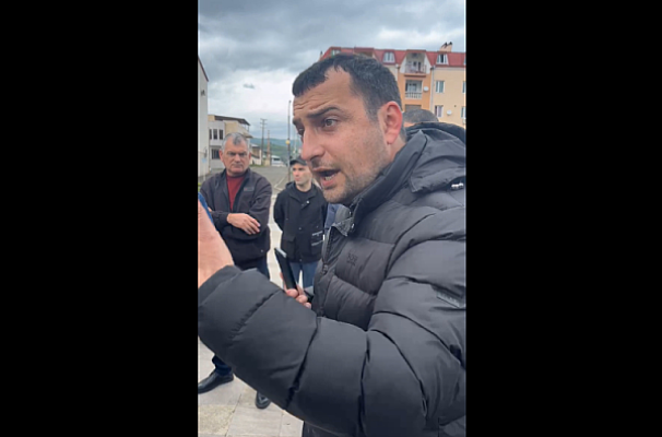 Нештатные карабахцы зовут на улицу
