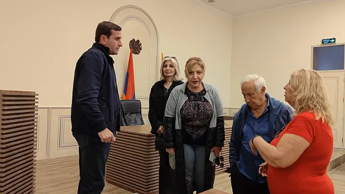 Շներին կերակրող կնոջը տարել էին հոգեբուժարան