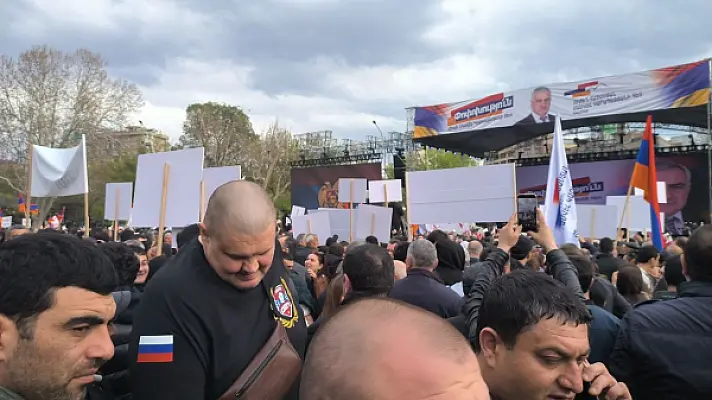 Իրավունք չունի, բայց հարուստ է