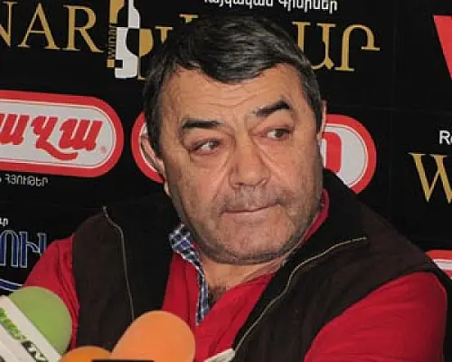 В свой юбилей армянский бард рассказал о представителях семейства «джиповых»